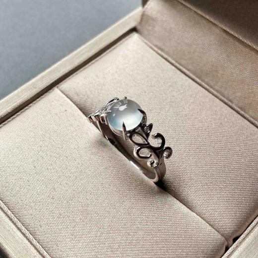 高冰到玻璃种翡翠蛋面戒指18k白金钻石镶嵌 商品图4