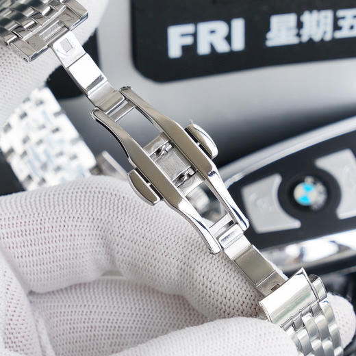 浪琴Longines经典复古系列1832 
L4.826.4.92.2月相腕表登场！简约优雅尽显从容气度！ 商品图7