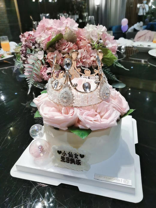 鲜花皇冠蛋糕 商品图0
