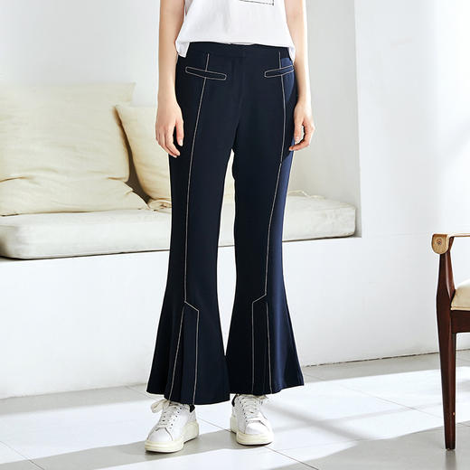 EITIE爱特爱秋季新款时尚显瘦洋气明线装饰喇叭长裤女休闲裤6005707 商品图4