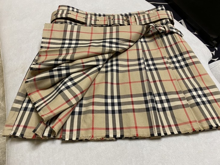 超级美丽小裙裙巴宝莉羊毛苏格兰格子百褶裙气质喷薄而出