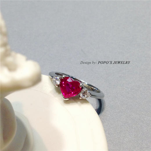 【每日特选】Pt900铂金心形红宝石戒指(预约看货) 商品图1