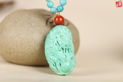 [ 祥龙献瑞 ]  原矿绿松祥龙吊坠 | 高瓷蓝，清新雅丽，光泽如瓷，质地坚韧，触手温凉 商品图2