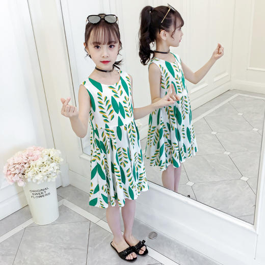 WKM-T-613481507060（送同款帽子）小女孩无袖韩版超洋气公主裙子 商品图2