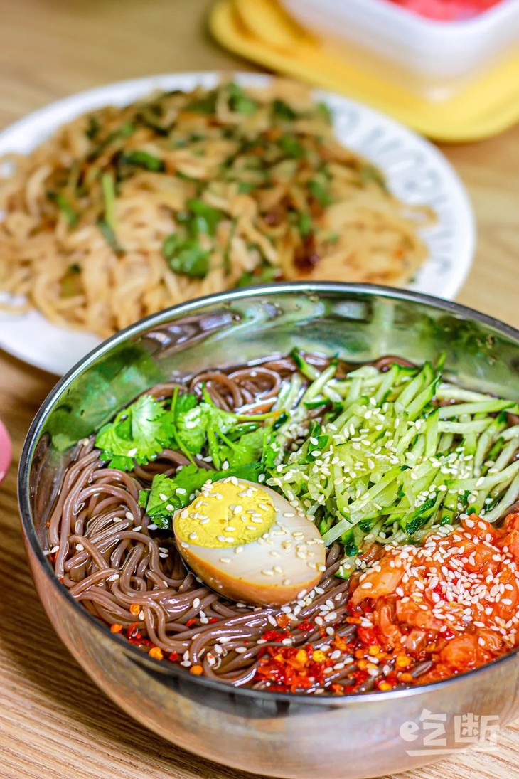 【吃断】久恒益韩国冷面 小吃 饮品套餐仅需12.8元!追加200份