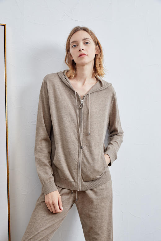  运动时尚简约羊绒连帽衫  SJF17W096N 商品图1