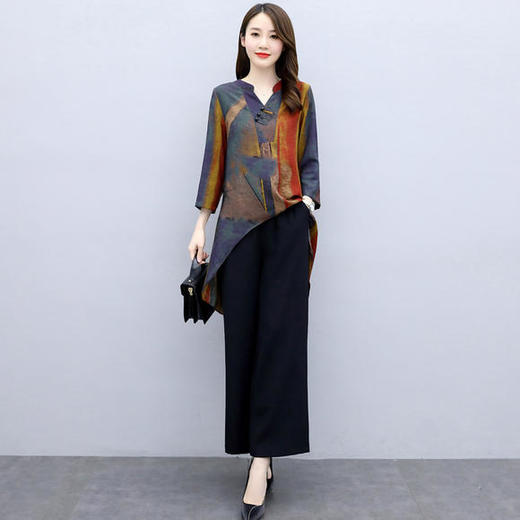 HT-FL550轻熟风宽松汝雅显瘦不规则减龄两件套 商品图0