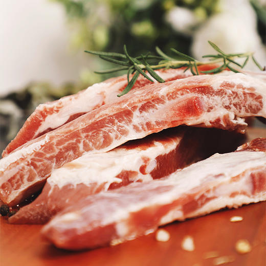 基地直邮新品上市伊比利亚黑猪肋排500g3袋猪中和牛肉质香嫩奔跑的