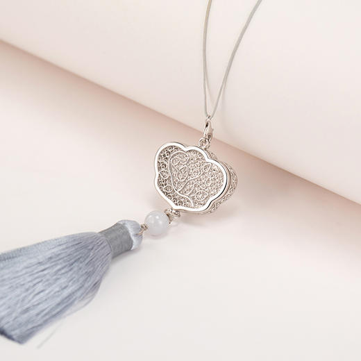 白海棠花丝镶嵌连理枝并蒂莲银花丝香囊