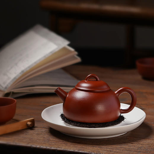 名家监制的宜兴大红袍紫砂壶 商品图2