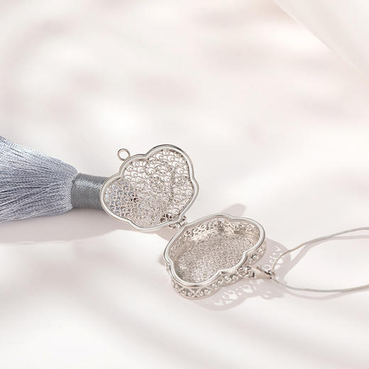 白海棠花丝镶嵌连理枝并蒂莲银花丝香囊