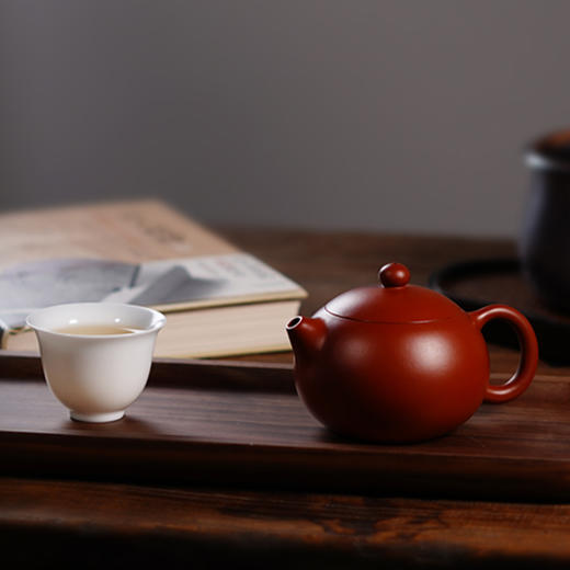 名家监制的宜兴大红袍紫砂壶 商品图3