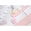 Air Force 1 Pink Foam White LF粉白空军一号 货号：CV7663-100 这款白配粉红色Air Force 1 GS采用两色调的粉红色泡沫皮革鞋面，可以为旋转带来可爱的外观 商品缩略图2