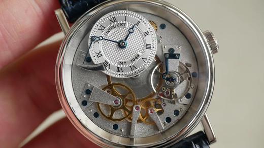 宝玑升级版！少量到货啦！部分配件升级采用瑞士进口零件，质量稳定更好了！  宝玑Tradition传世系列腕表！ 融合宝玑独特的风格和全新的技艺！这是宝玑独有的专利！突破传统！整表的板桥，齿轮，擒纵机构 商品图10