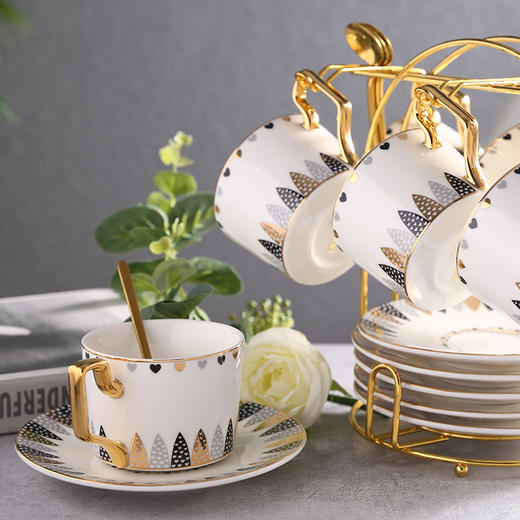 诺轩 英伦风ins欧式陶瓷杯咖啡杯套装下午茶茶具创意杯子家用带碟勺架 一见倾心 商品图4