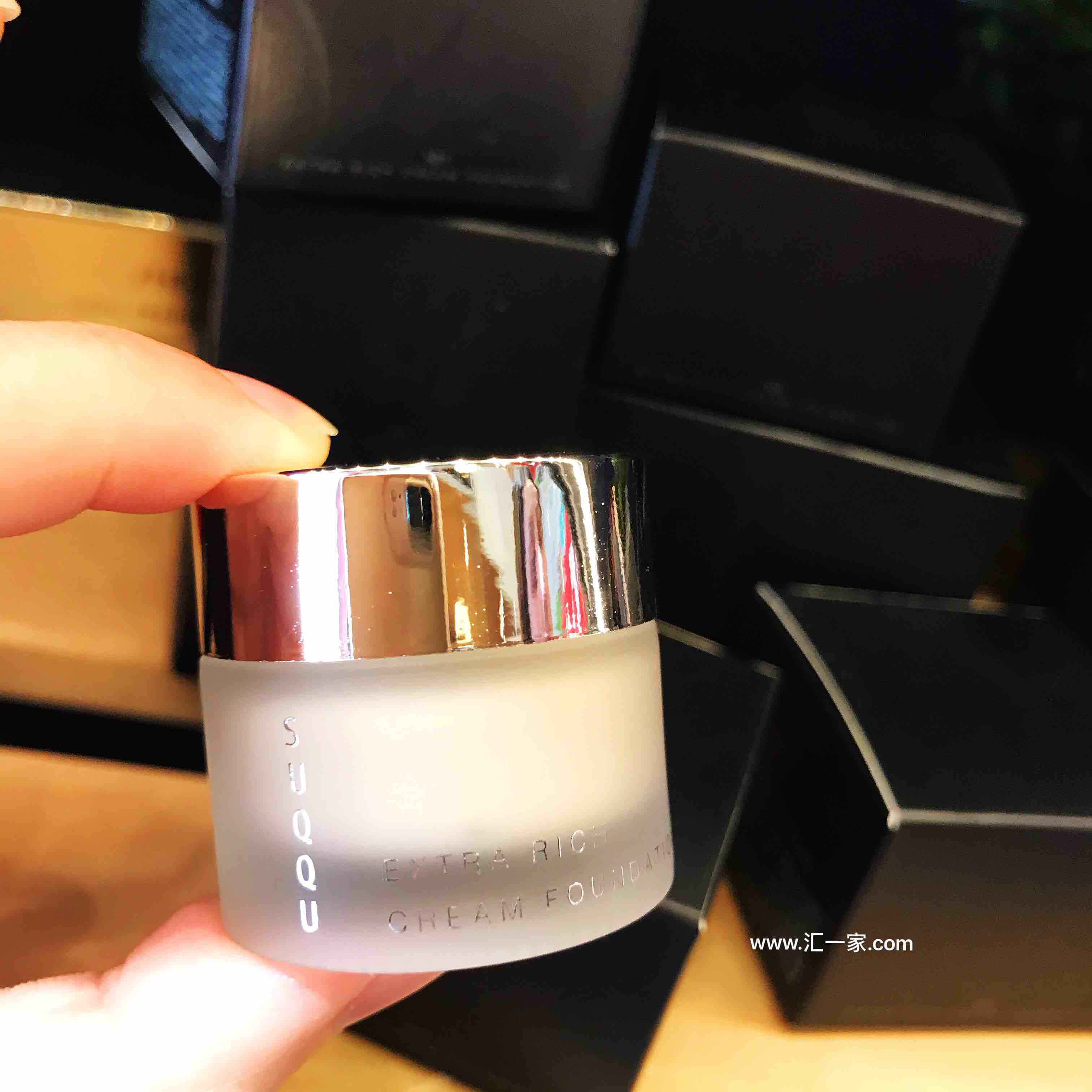 日本suqqu粉霜粉底霜中样10g记忆塑形奶油粉底霜隐形101102
