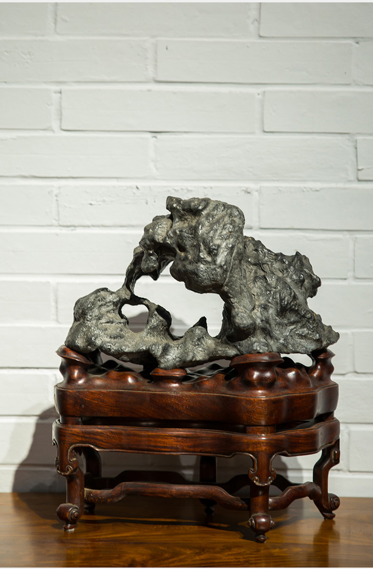 清灵璧石赏石红木座