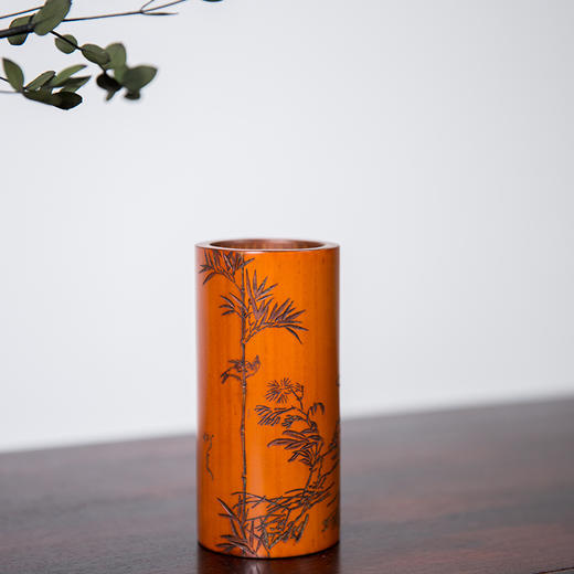 清代  竹雕花鸟纹笔筒 商品图0