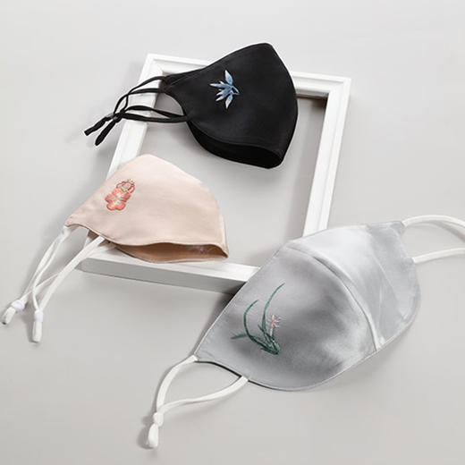 【皇锦】梅兰竹·真丝口罩 商品图2