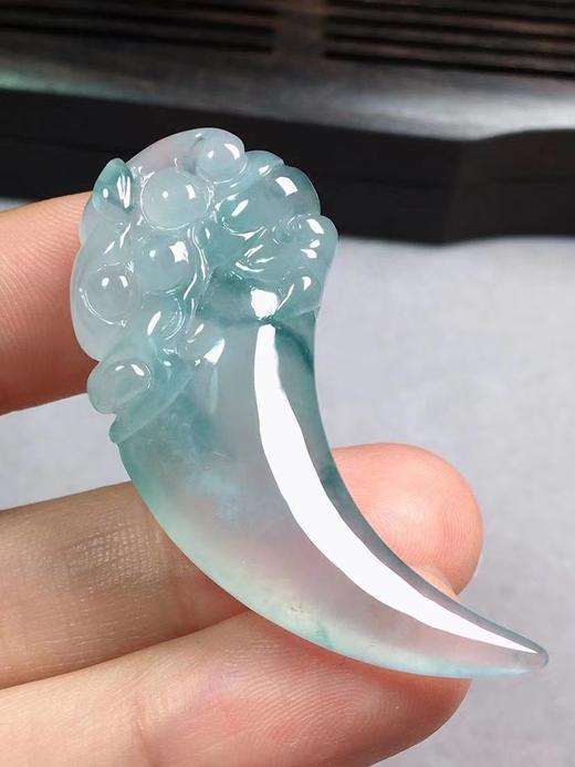 84648 翡翠龙牙 - 优石客