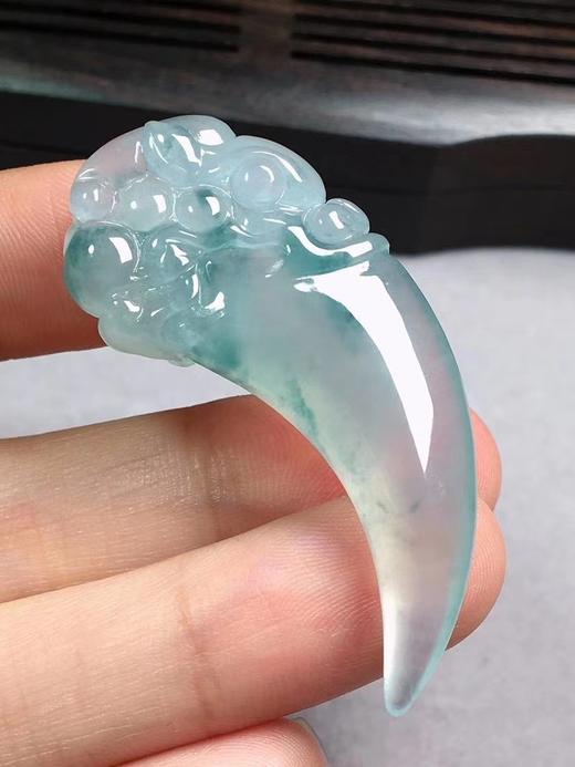 84648 翡翠龙牙 - 优石客