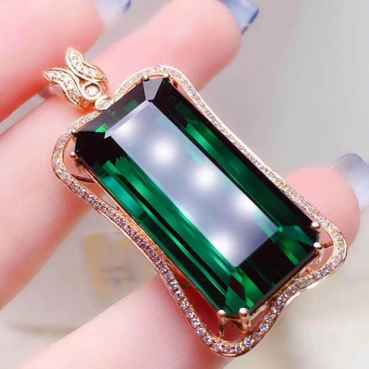 天然绿碧玺吊坠特惠18k金镶嵌钻石主石4624克拉钻石98颗金重1340克全