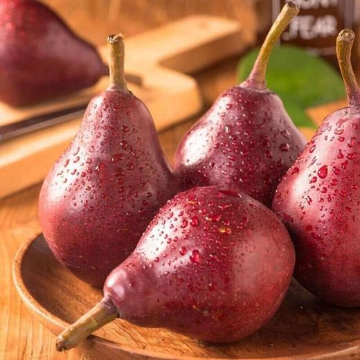 红啤梨绵甜水分大可食率高