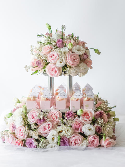 鲜花塔式蛋糕 商品图0