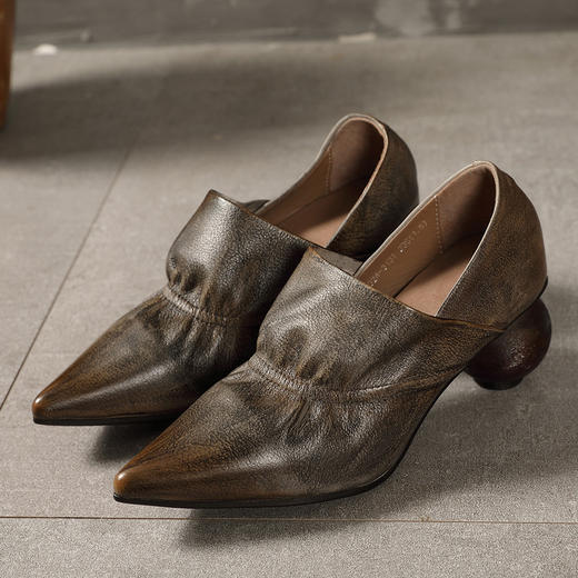 复古时尚，尖头真皮高跟民族风单鞋LT-1924-3131 商品图4
