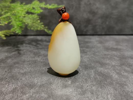 【御珠宫坊】糖羊脂白玉牛挂件 商品图1