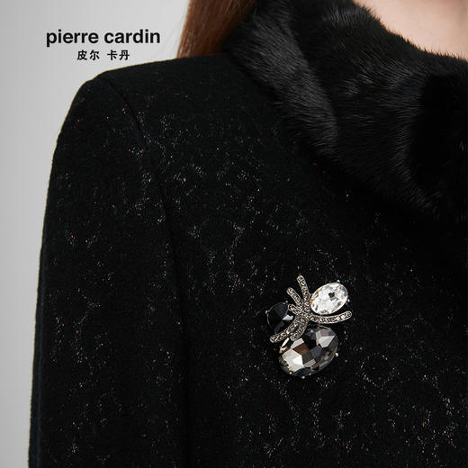 皮尔卡丹女装冬季新款黑色羊毛大衣水貂毛领女外套P94CL08B0
 商品图3