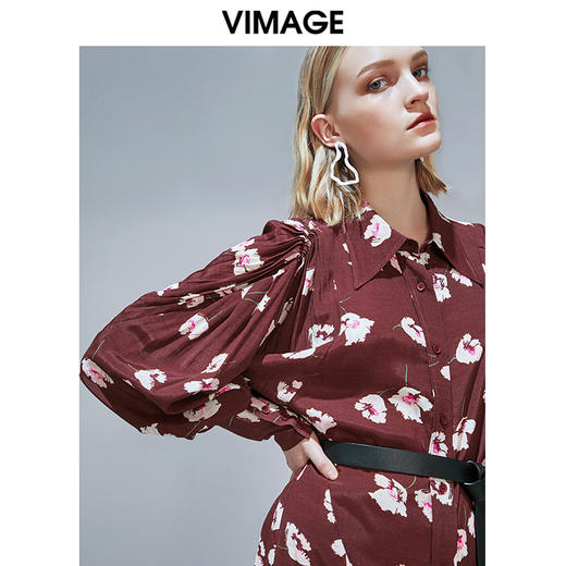 VIMAGE纬漫纪秋款个性百褶灯笼袖收腰显瘦复古印花连衣裙V1407010 商品图2