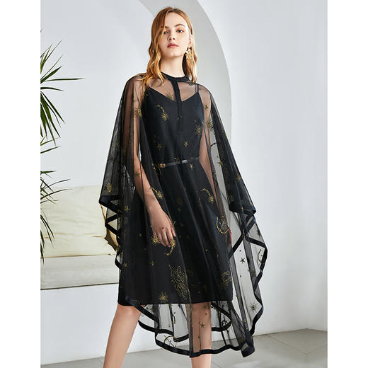 EITIE爱特爱秋季新款时尚吊带网纱披风收腰星空小黑裙礼服裙6077710 商品图2