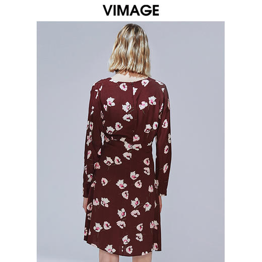 VIMAGE纬漫纪秋款复古印花显瘦V领收腰A字连衣裙女显瘦V1407011 商品图3