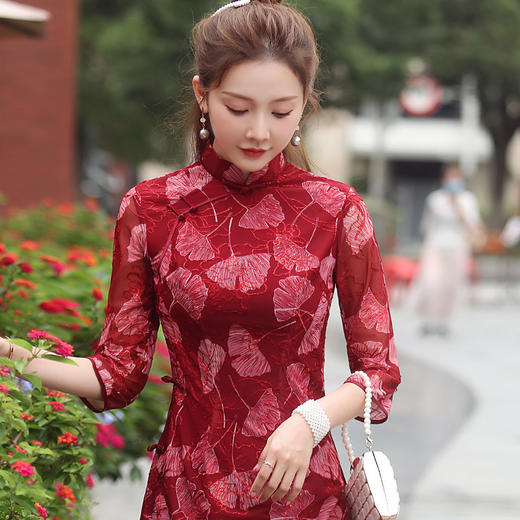 XGT-Q2341新款中国风优雅气质改良立领七分袖网布绣花旗袍裙TZF 商品图3