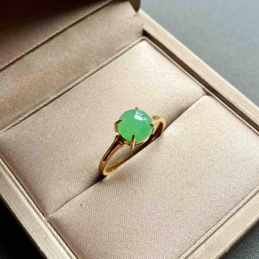 冰种阳绿翡翠蛋面戒指18k黄金镶嵌 商品图1