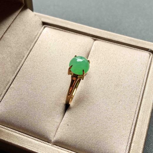 冰种阳绿翡翠蛋面戒指18k黄金镶嵌 商品图2