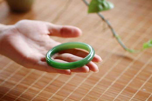 [ 探春 ]  和田碧玉手镯 |  碧色浓郁浑厚，质地细腻，风雅高贵 商品图2