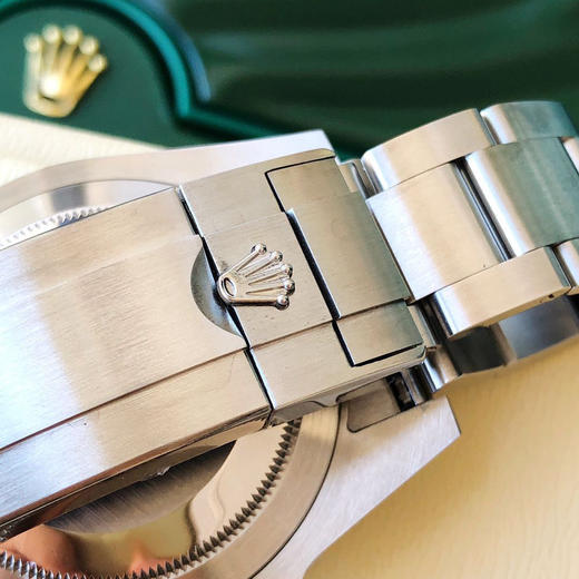 劳力士rolex水鬼904钢材航空材料日本8215自动机械机芯八年质保