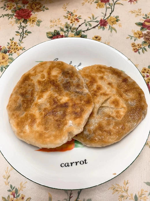 【快手美食】酥皮·牛肉馅饼🥙
采用传统工艺、酥皮，牛肉馅～
精选真材实料、味之佳品、食之安全！一包十张！ 商品图7