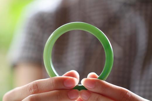 [ 探春 ]  和田碧玉手镯 |  碧色浓郁浑厚，质地细腻，风雅高贵 商品图0