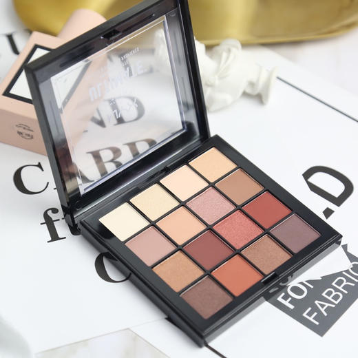 美国NYX16色眼影盘 商品图3