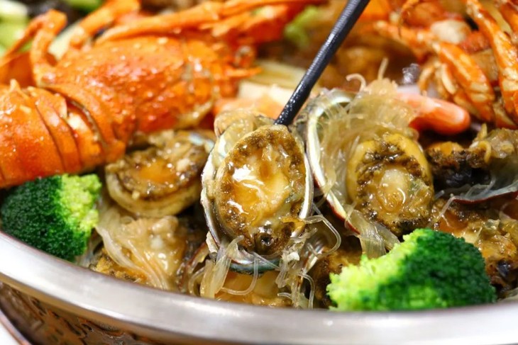 乐阳江海陵岛吃海鲜啦399元起品尝渔家海鲜大盘菜810人餐