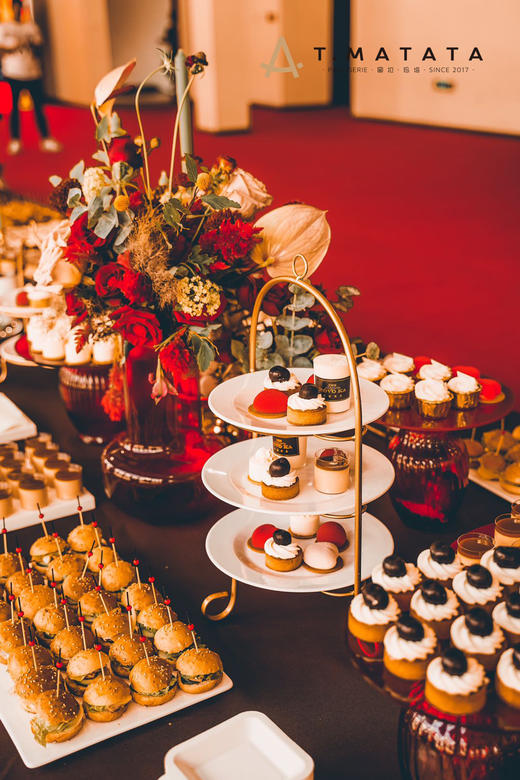 甜品台红色系b款—实景分享(详情请联系客服) - 图拉玛塔烘焙