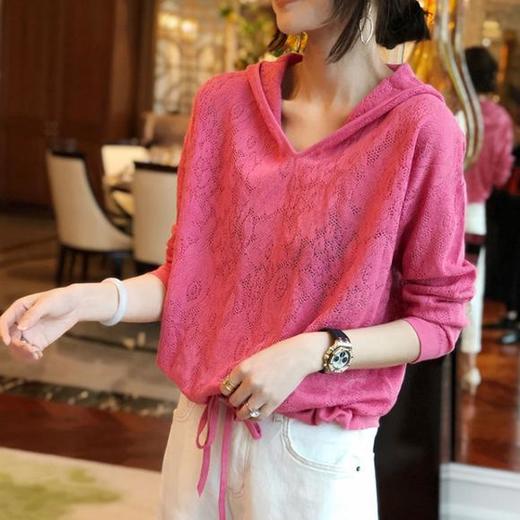 PDD-TYMJ200812新款潮流时尚气质宽松镂空蕾丝提花连帽上衣 商品图1