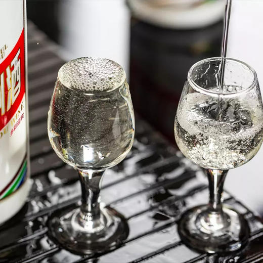 【长期有货】53度多彩贵州酒多彩迎宾 53度酱香型 一箱500ml*6瓶包邮 商品图4