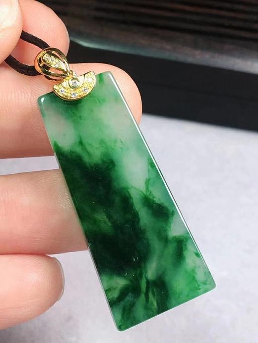 86988 翡翠无事牌吊坠