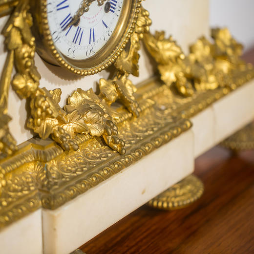 十九世纪 大理石座铜鎏金人物西洋座钟 商品图3