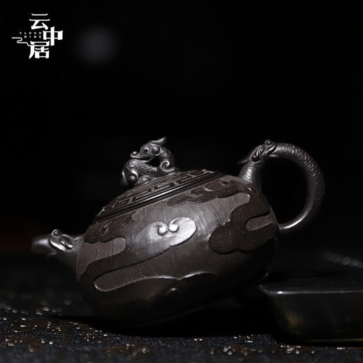 宜兴原矿仿古龙云珍藏紫砂壶 商品图3