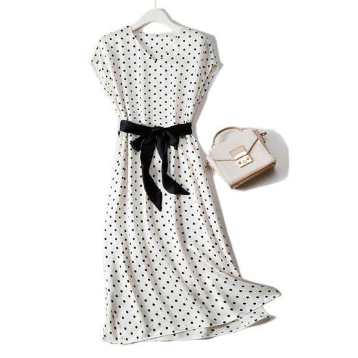 丁摩 减龄又显瘦~进口三醋酸缎面波点V领系带连衣裙20-205DS399 商品图5